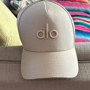 ALO Yoga Beige Cap